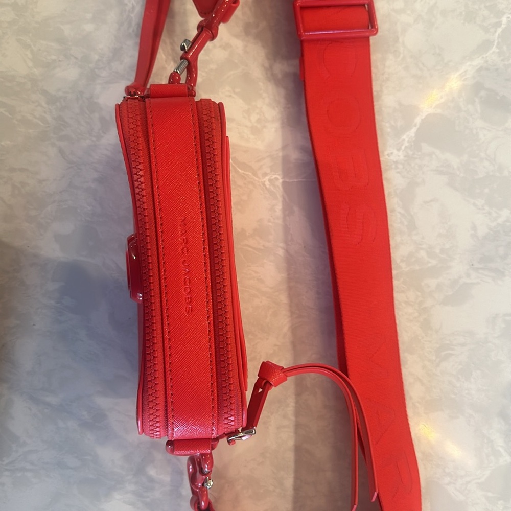 Marc Jacobs snapshot bag. - Picture 3 of 4